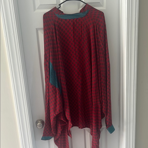 Red Patterned Button-Up Blouse - Picture 9 of 9